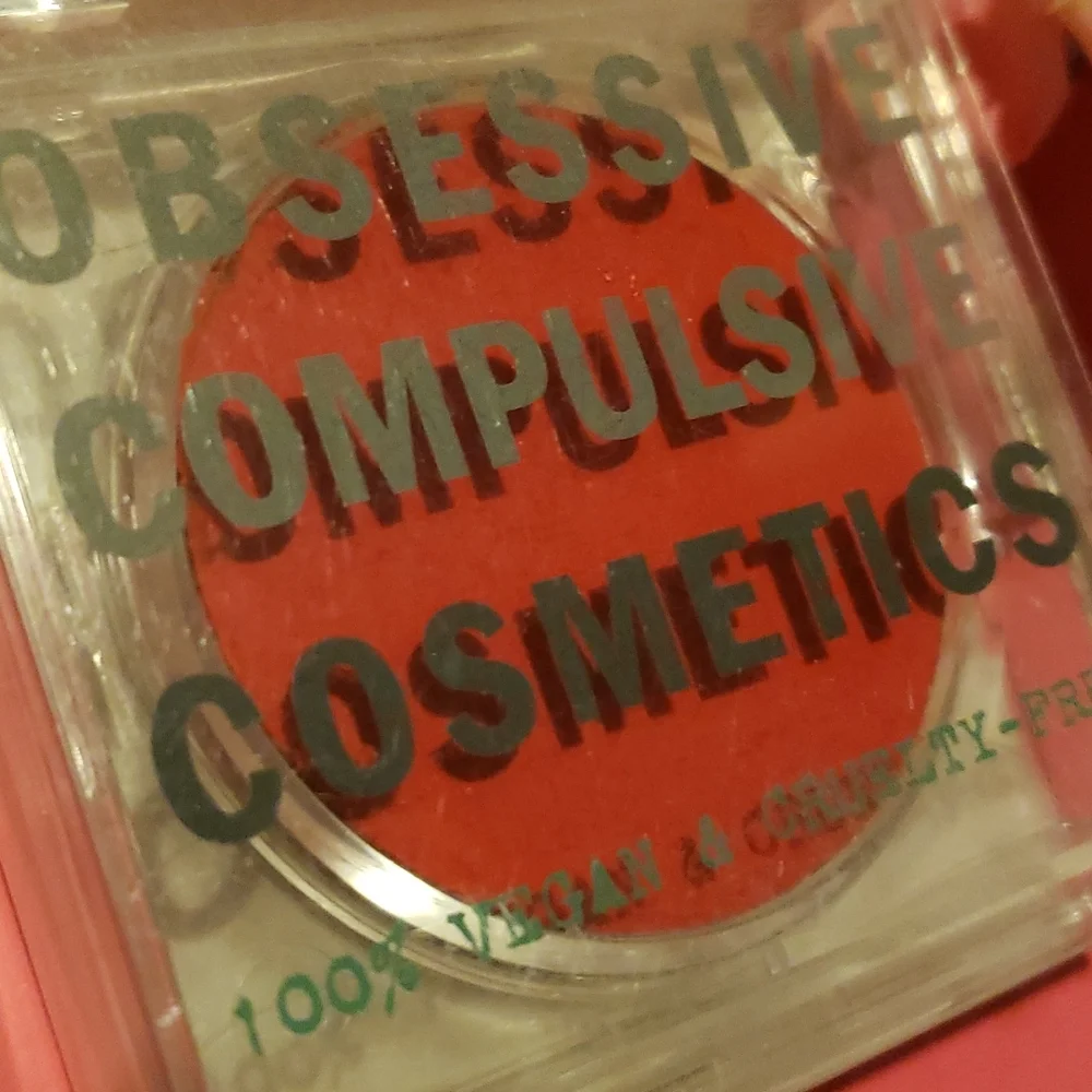 ❇️🧚‍♀️DISTRICT Obsessive Compulsive Cosmetics DISCONT. Creme Colour NWT